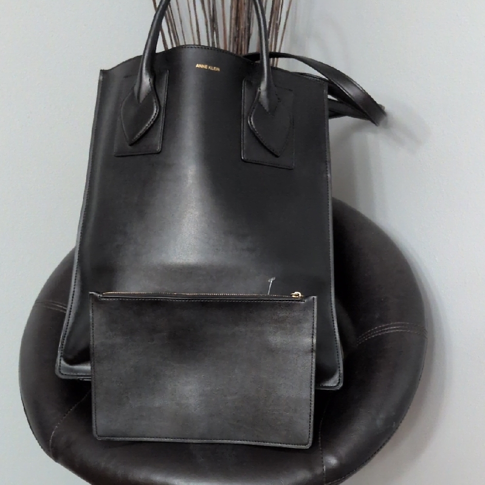 Anne Klein Sandra Large Black Tote with Pouch - Picture 5 of 13